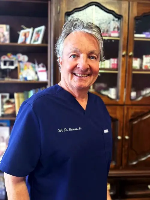 OA Dr. Michael Neumann